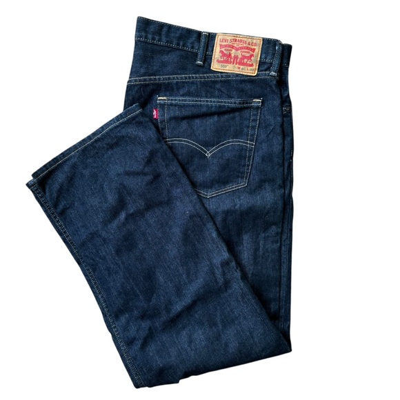Vtg 90s Levi’s 559 Dark Wash Relaxed Straight Jeans 40x32 - Picture 8 of 8